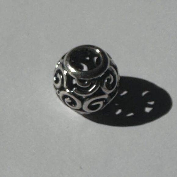 Pandora Openwork Swirls Bead Charm Ocean Breeze Charm 790896 - Picture 2 of 5
